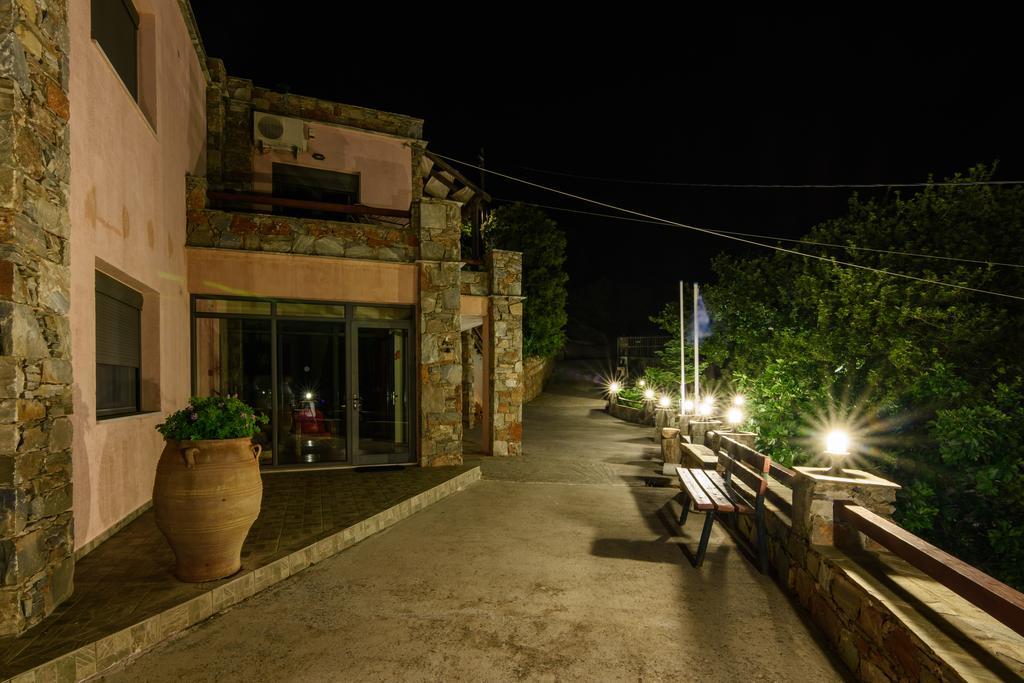 Makronas Apartments การิสโตส ภายนอก รูปภาพ