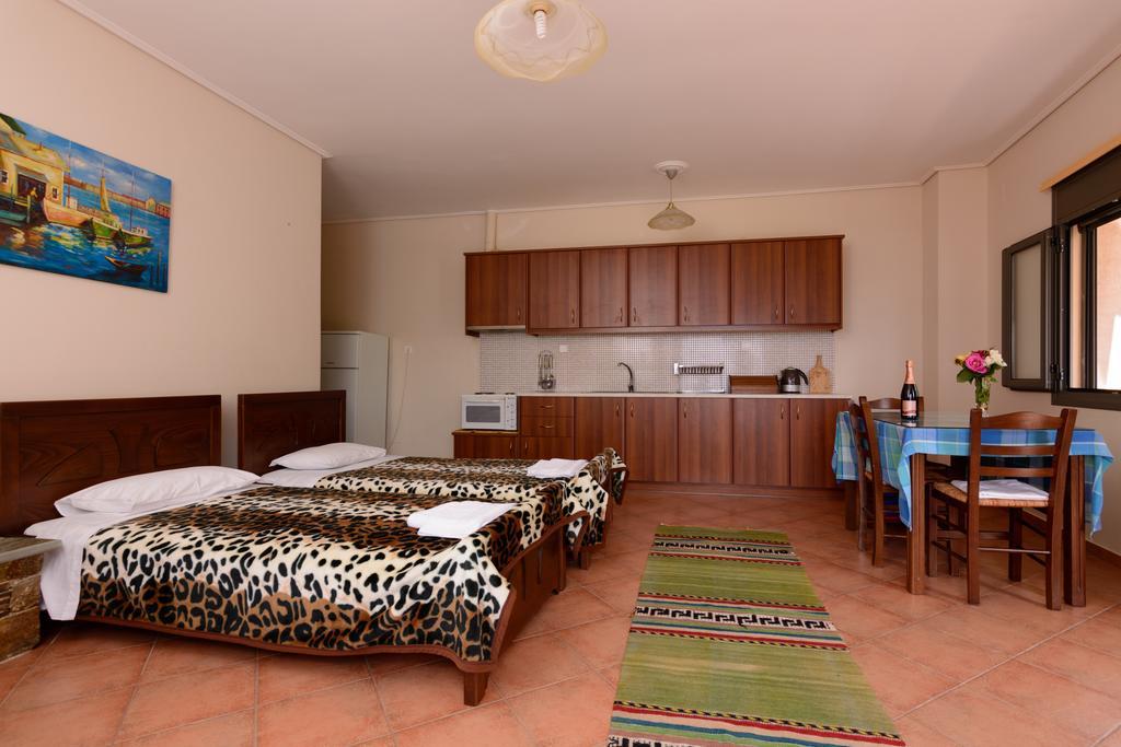 Makronas Apartments การิสโตส ภายนอก รูปภาพ